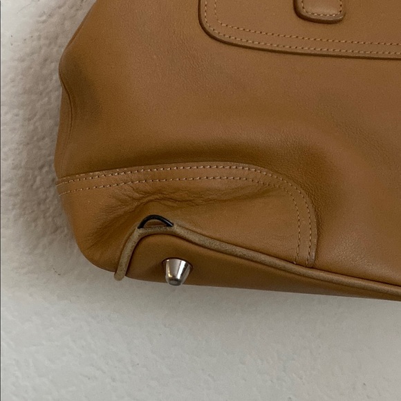 Vintage Coach Tan leather shoulder Handbag - Picture 8 of 13